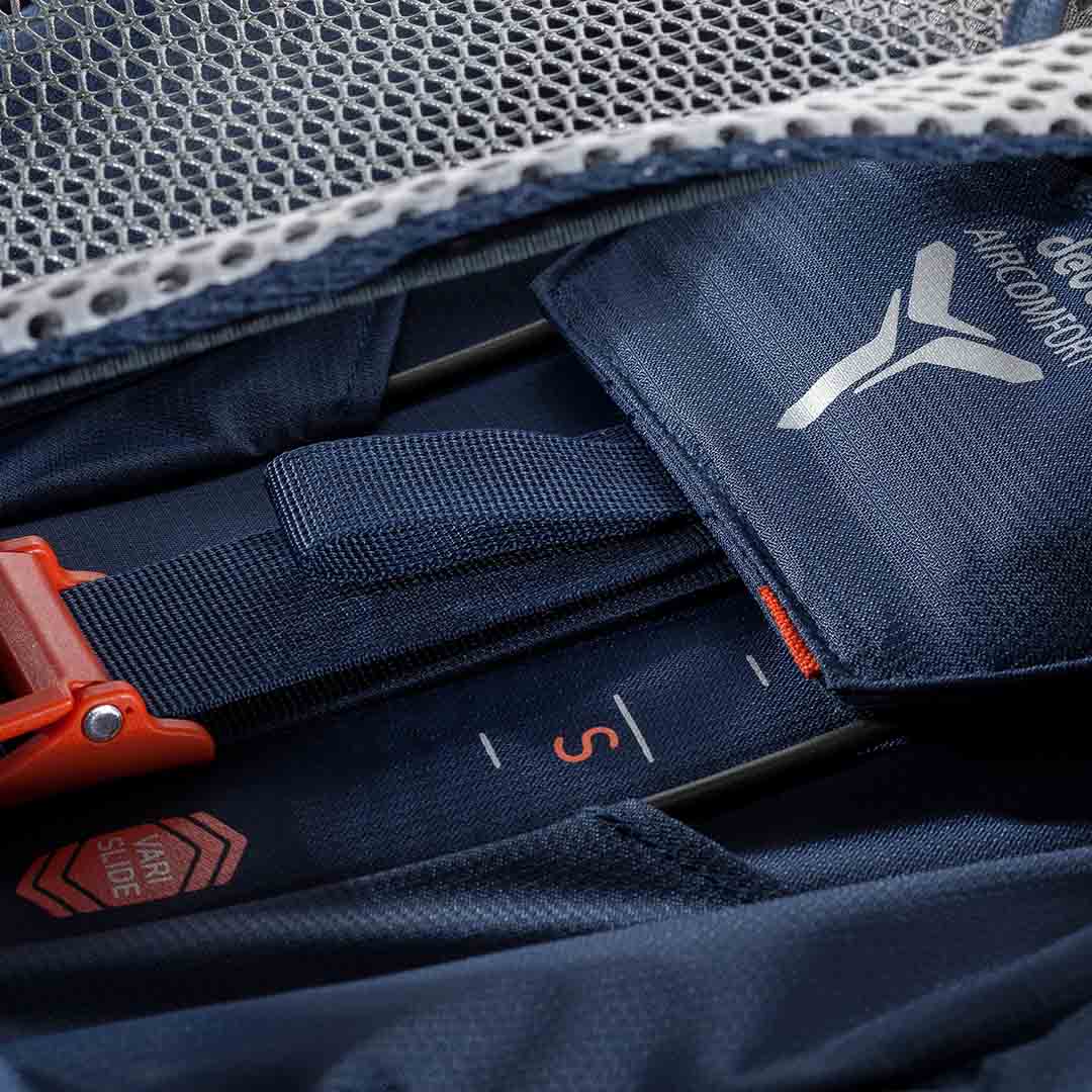 Deuter Unisex Blue Futura Vario 45 + 10 SL